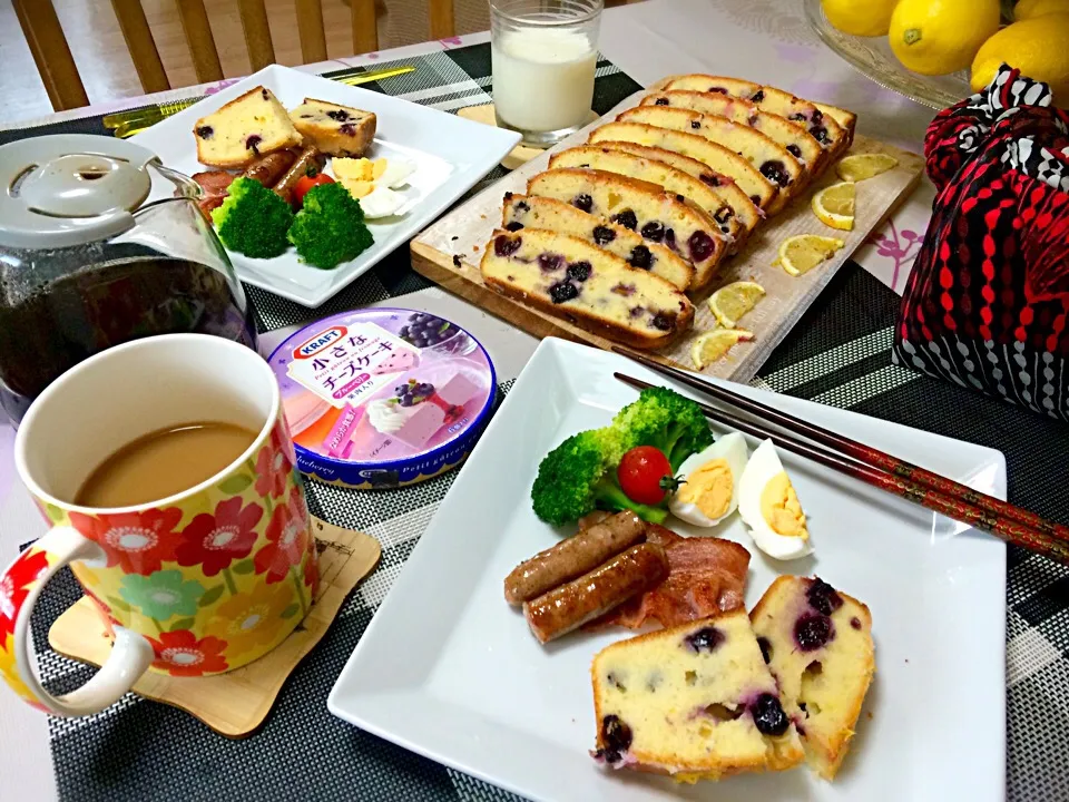 Snapdishの料理写真:Morning Glory for a rainy Tuesday (*^_^*) breakfast is serve good morning everyone enjoy your meal and don't try to skip your breakfast that's the most importan|Babyluv Cabrera Ocampoさん