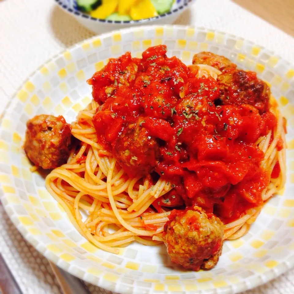 手作りミートボールたっぷりのトマトソースパスタ♡|はれてらぁさん