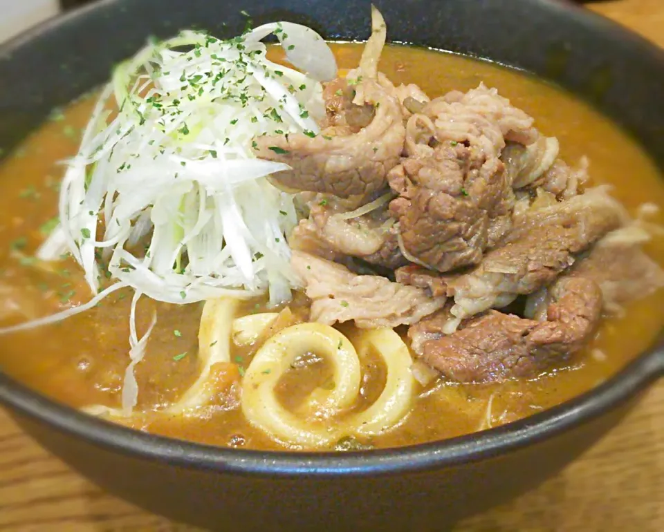 カレーうどんは幸せの味ですわ✨✨✨|にゃあ（芸名）さん