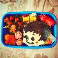 Snapdishの料理写真:息子の似顔絵弁当|ミッチーさん