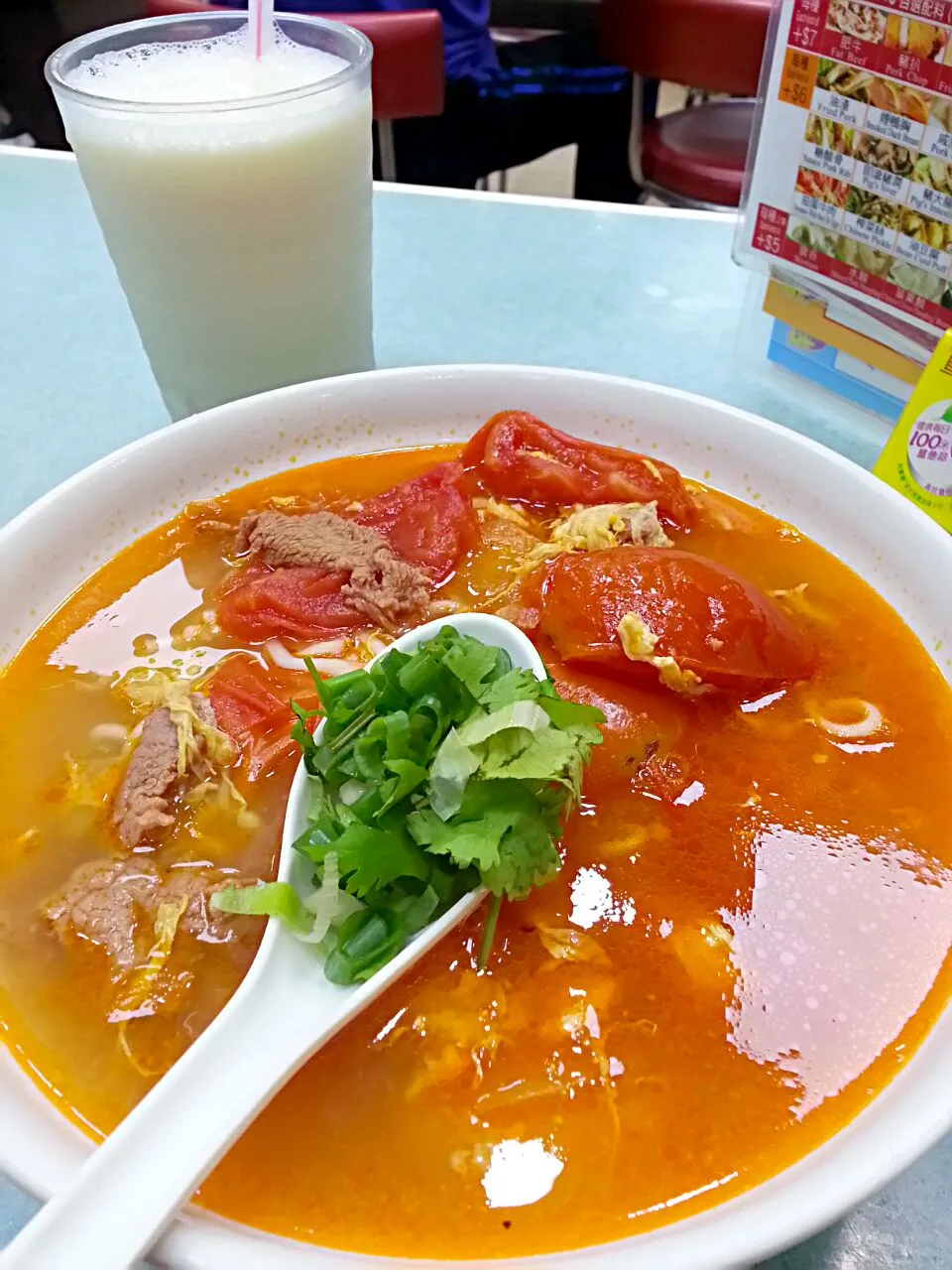 Tomato beef egg noodle soup and 豆浆|Arthurさん