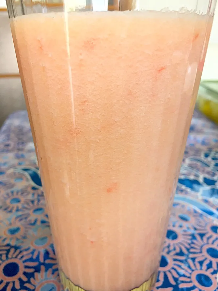 May 20th smoothie: half tomato, boiled cauliflower and chopped honeydew melons|YDKOさん