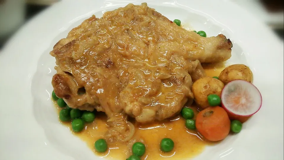 今日は、フランス料理の古典Poulet à la Stanley！
鶏もも肉のスタンリー風|Yutaka Sakaguchiさん