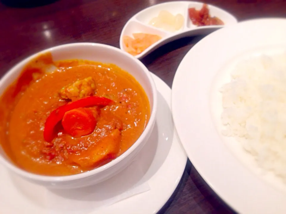 Snapdishの料理写真:新宿中村屋 オリーブハウス・野菜カリー🍛|ゆうじ.さん