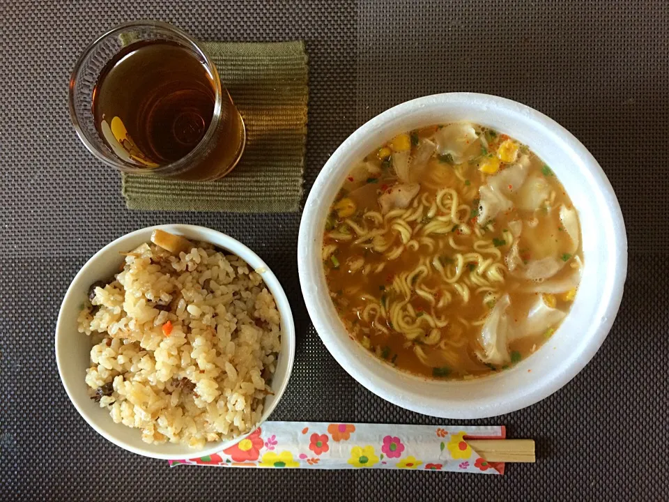 ワンタン麺•五目ごはん|ばーさんさん