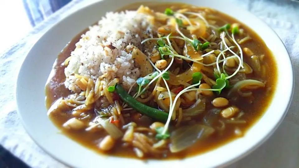 豆&切り干し大根の和風ｶﾚｰ
の昼ごはん✨|kaz(*･ω･)さん