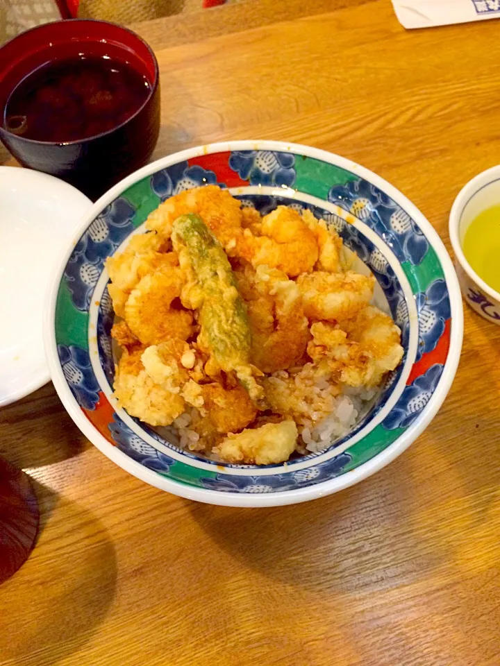 Snapdishの料理写真:小エビ天丼 葵丸進|Kieさん