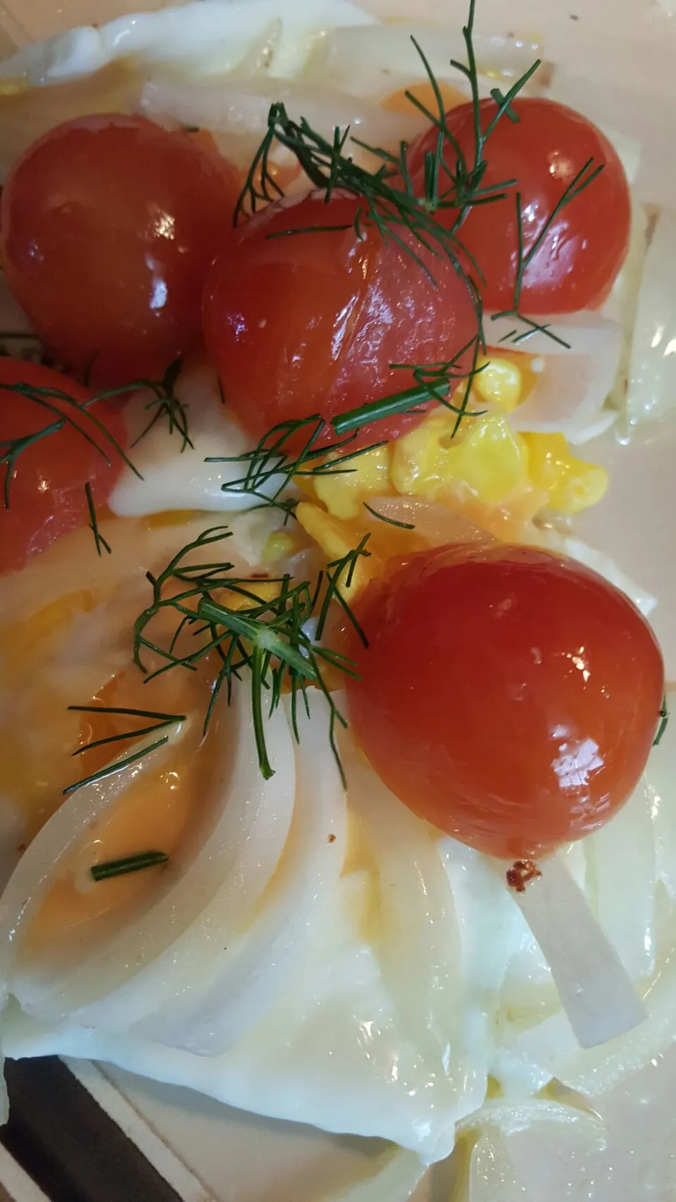 Snapdishの料理写真:eggs with cheese onion tomato and dill|Desiree Carmanさん