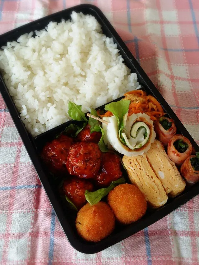 Snapdishの料理写真:2015.5.21 男子高校生弁当|yukiさん