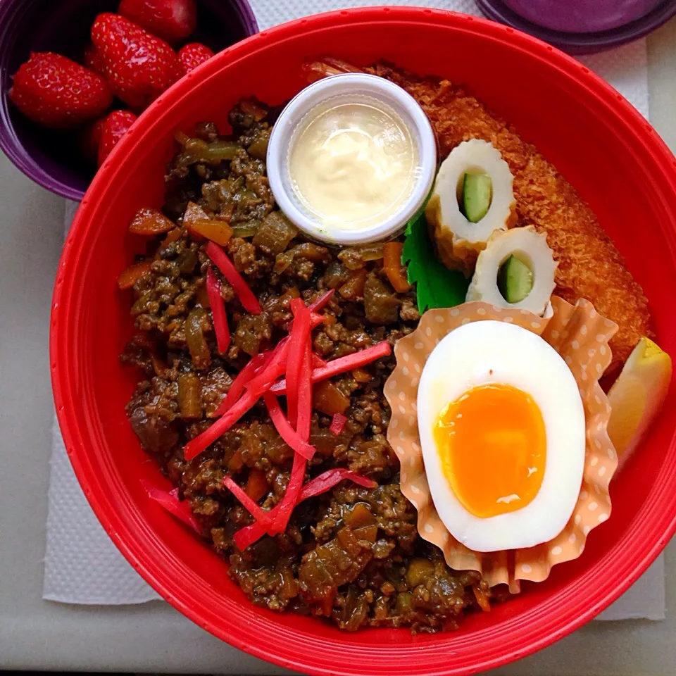 ドライカレー丼|オリーブさん