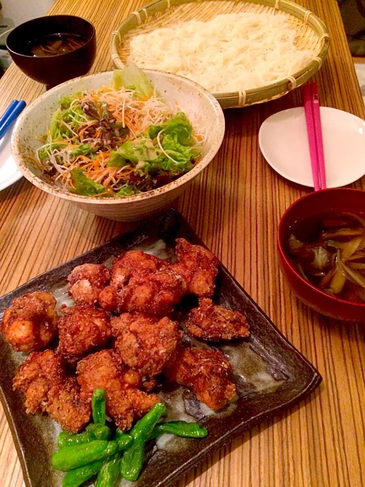 ＊晩ごはん＊ 鶏から揚げ そうめん 野菜汁 サラダ|pinoyamaさん