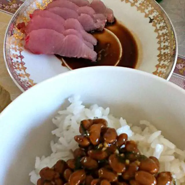 sashimi , natto, rice|CHUENCHAIさん