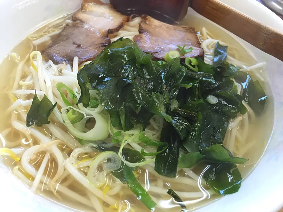 おじいちゃんの作った塩ラーメンじゃけん‼︎|たぁちさん