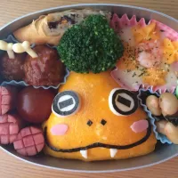 Snapdishの料理写真:妖怪ウォッチ つちのこ キャラ弁|Mami Sakakibaraさん