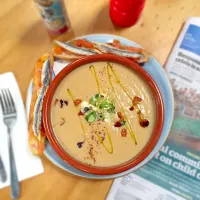 Snapdishの料理写真:Cauliflower Soup - Chorizo, gorgonzola cheese, anchovies on bread|Tushar Bhatnagarさん