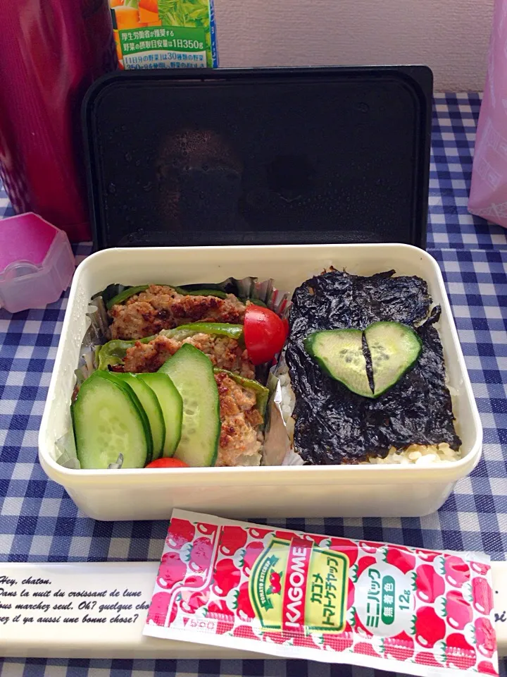 今日はリクエストに答えてくれて、ピーマンの肉詰め弁当|euryjpさん