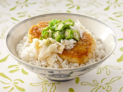 豆腐ハンバーグ丼オクラ長芋添え|ヤマサ醤油公式アカウントさん