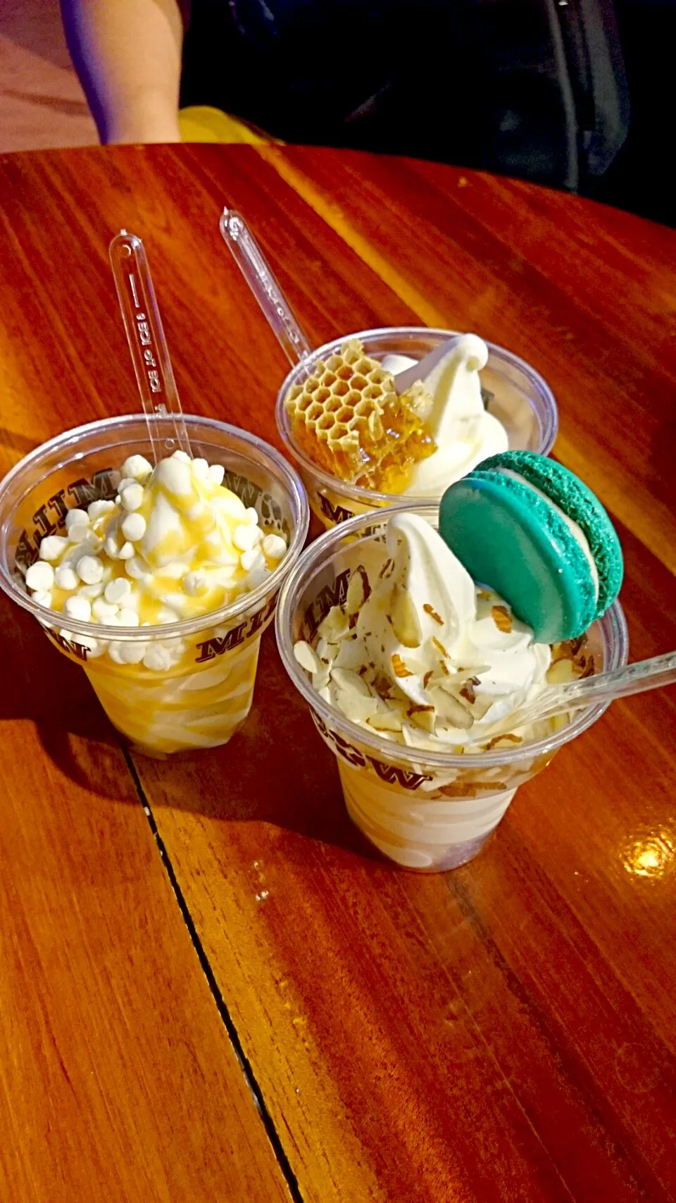 Snapdishの料理写真:Milk cow's ice cream yogurt...|bonnieさん