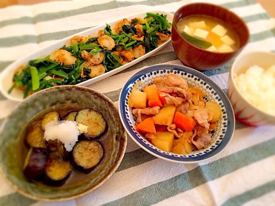 肉じゃが＆茄子の揚げ浸し＆ベビーホタテとほうれん草のバターソテー|ゆーみんさん