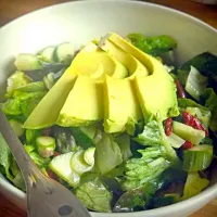 avocado cranberry salad