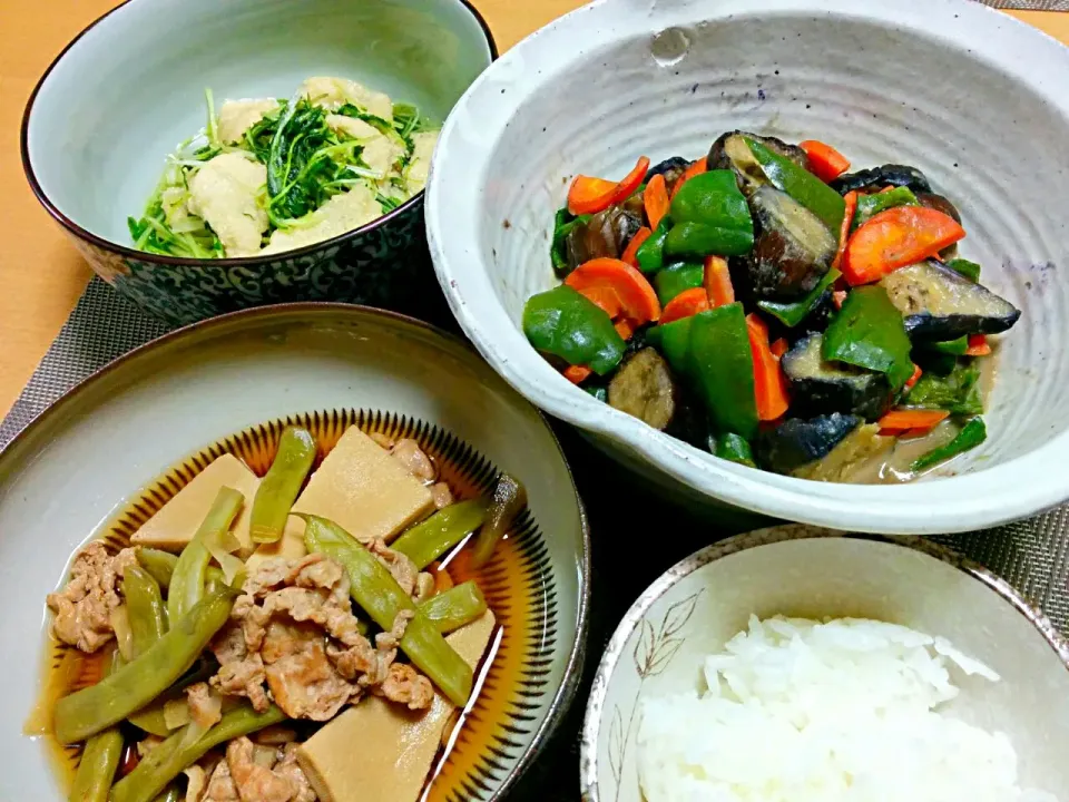 ナスとピーマンのしぎ焼き、サヤインゲンと豚肉・高野豆腐の生姜煮、水菜と南関あげの煮浸し|ねむねこさん