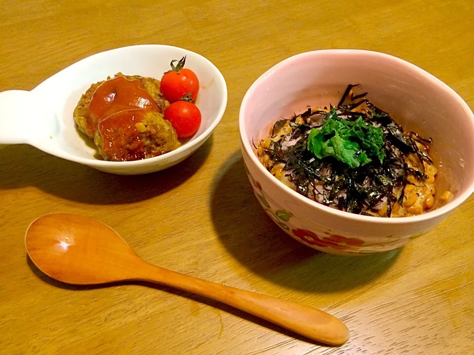 ミニハンバーグとネバネバしそ丼|Nana Kobayashiさん