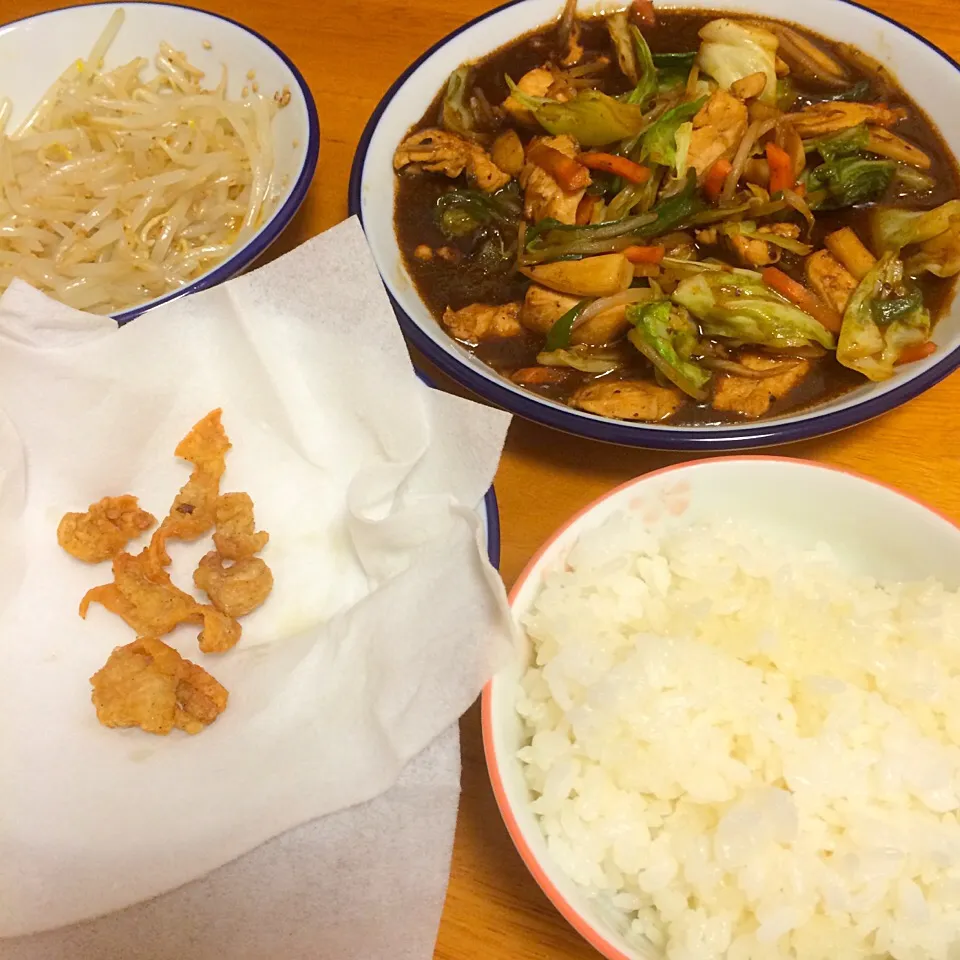 もやしのナムル・回鍋肉・鶏皮揚げ😋|walnutさん