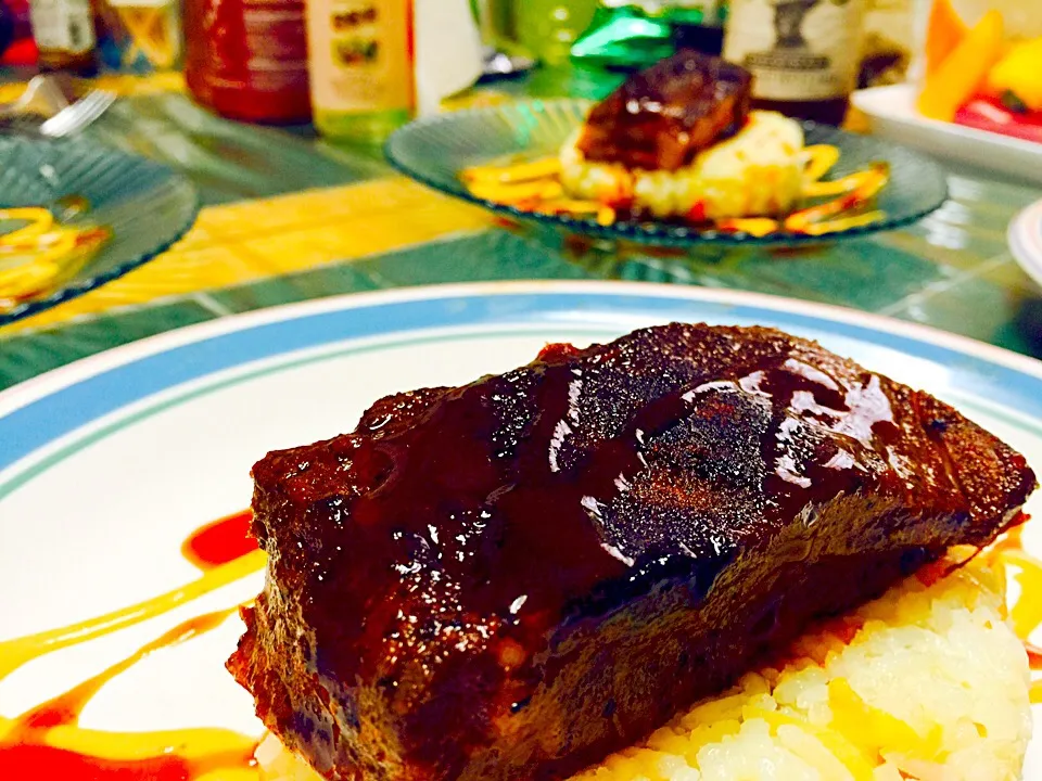 Pork Belly w/ sriracha honey glaze on a bed of jasmine rice.|Humberto f. gonzalezさん