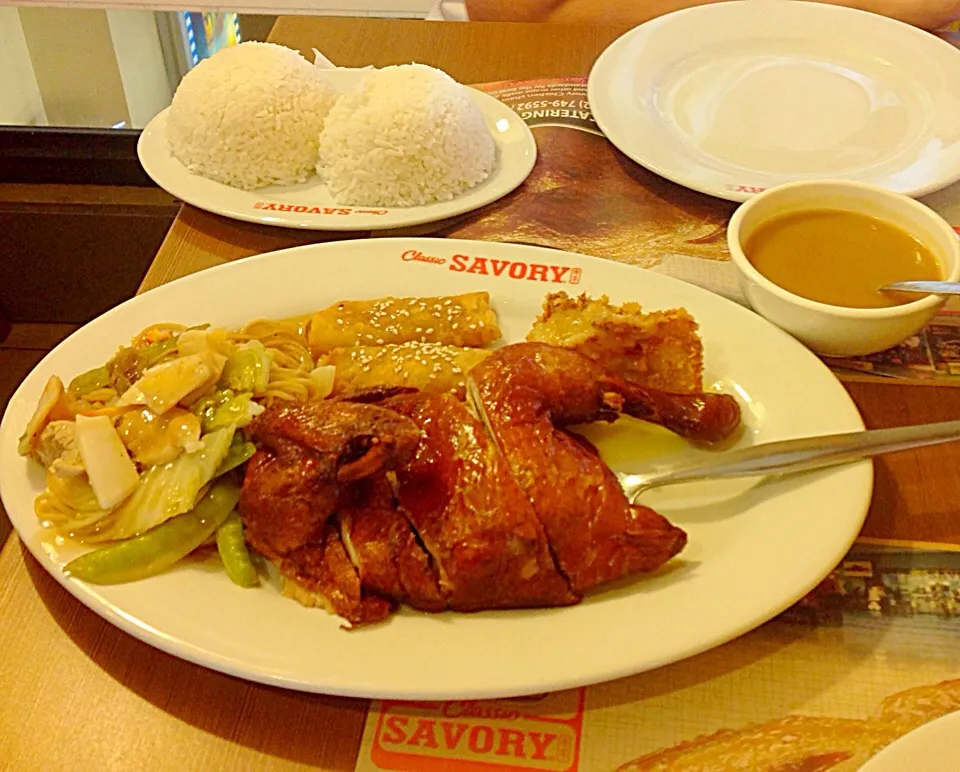 Snapdishの料理写真:Combo Fried Chicken|Mariano Ngさん