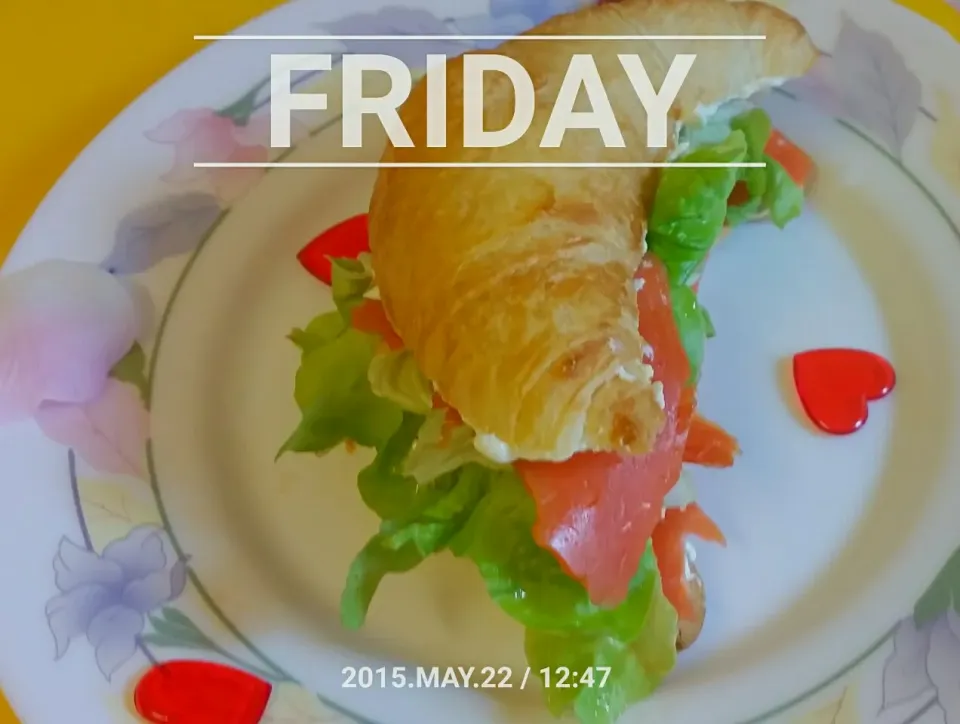 Snapdishの料理写真:croissant with crème fraiche, salad and salmon|Najeskaさん