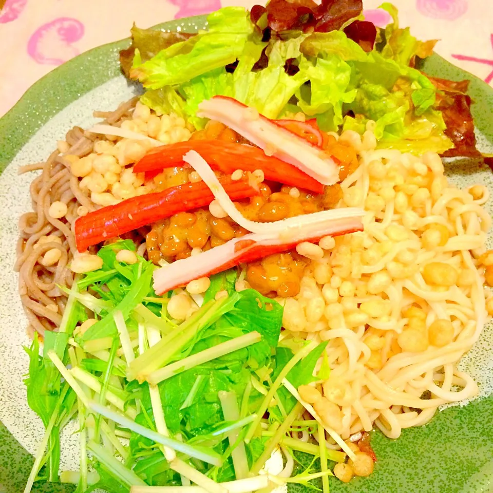 納豆たぬき蕎麦で夕食🍚🍚|かずみさん