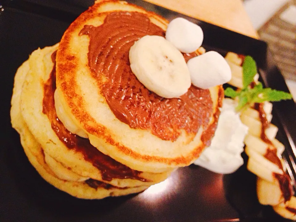 Snapdishの料理写真:Pancake Nutella Banana|Prapapornさん