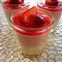 Snapdishの料理写真:玄米甘酒と苺のムース🍓