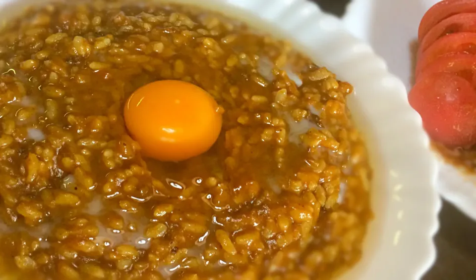 最終便は   自由軒風カレー &トマトサラダ   で手抜きしました。|mottoさん