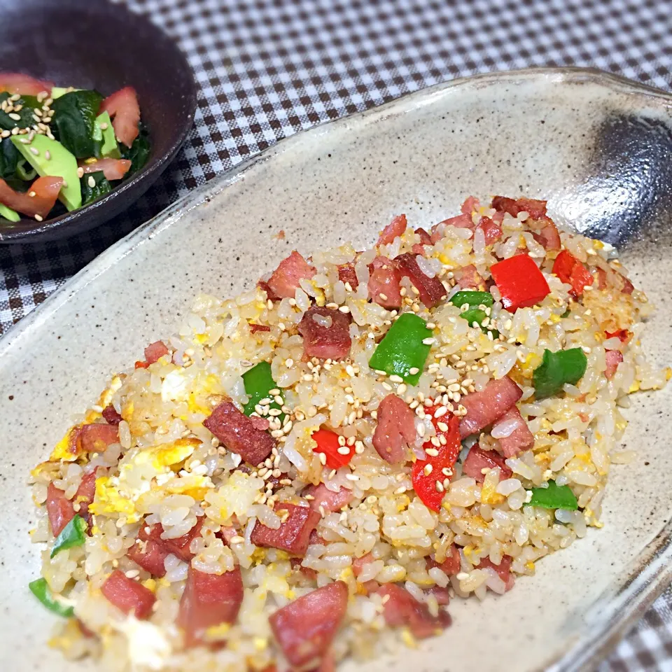 Snapdishの料理写真:スパム炒飯♡|Hiroさん