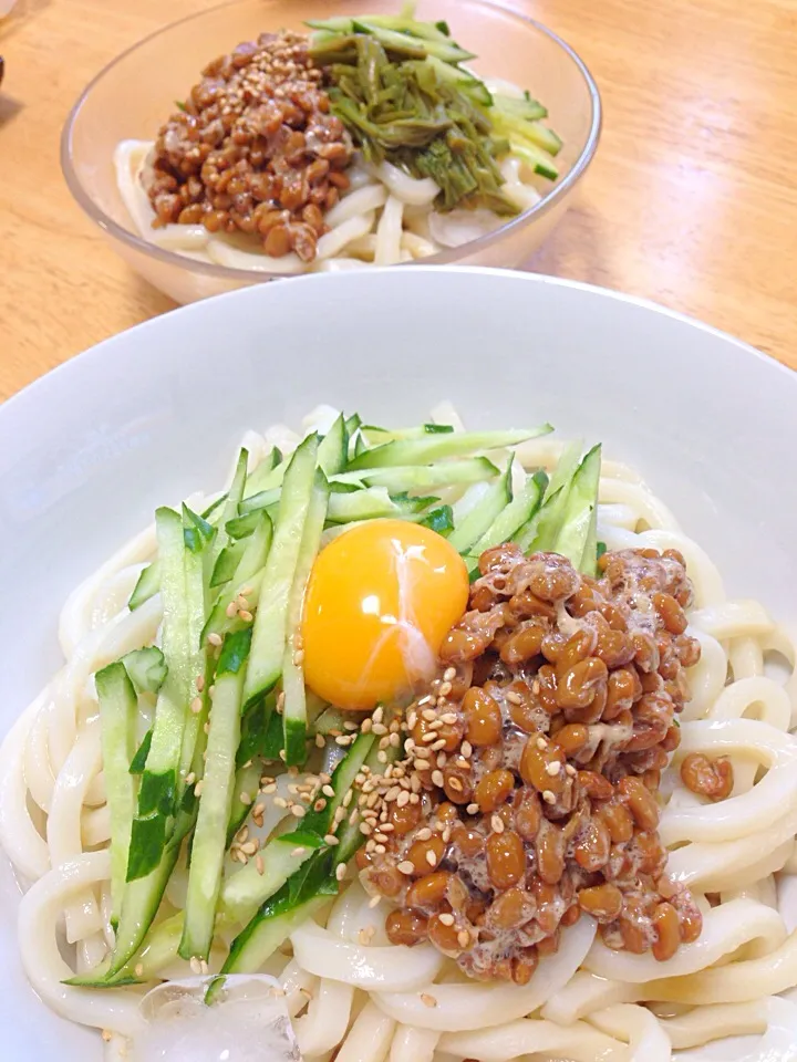 Snapdishの料理写真:冷やしうどん、月見verとワラビver|めぐまんさん