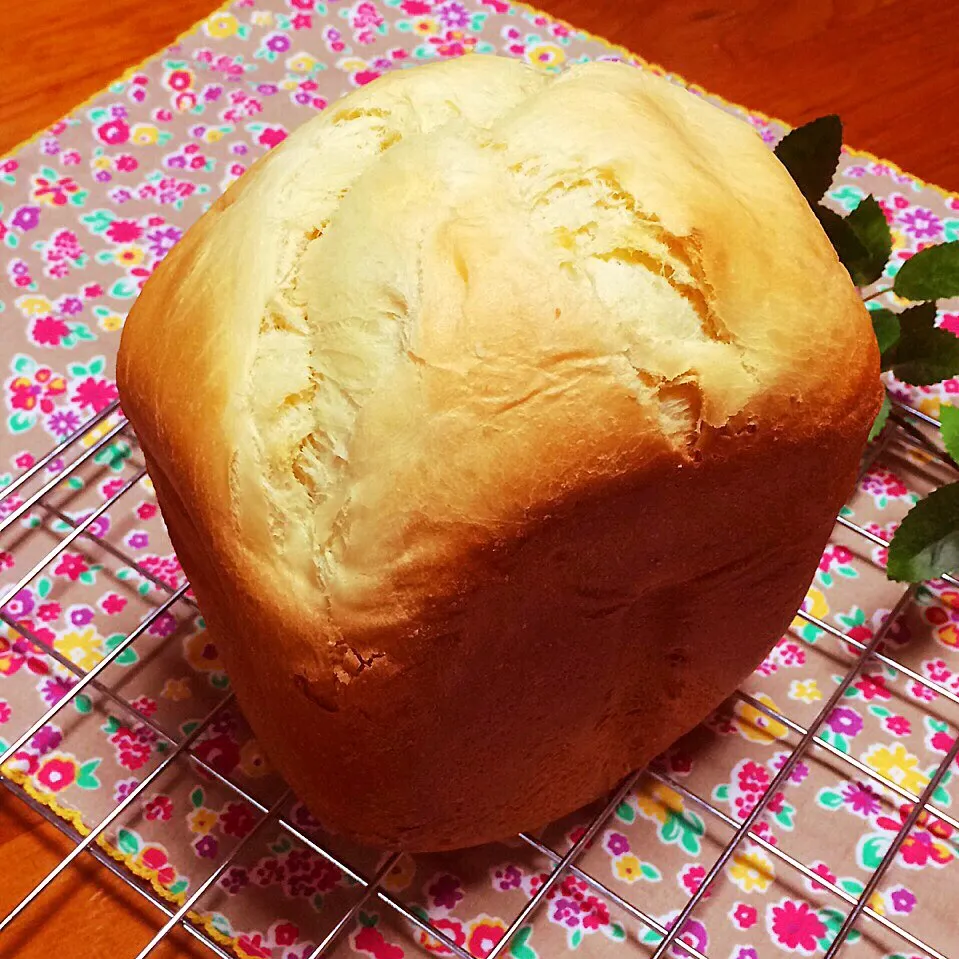 焼き立て♡生クリーム食パン(⌒▽⌒)|ばろんさん