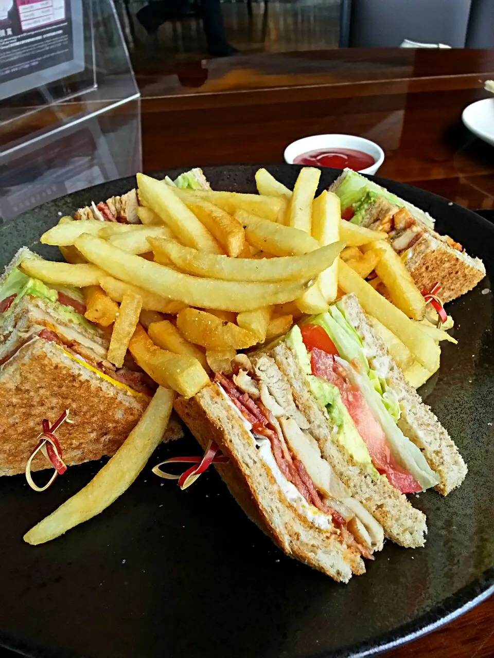 Snapdishの料理写真:Club sandwich Peak HK|Arthurさん