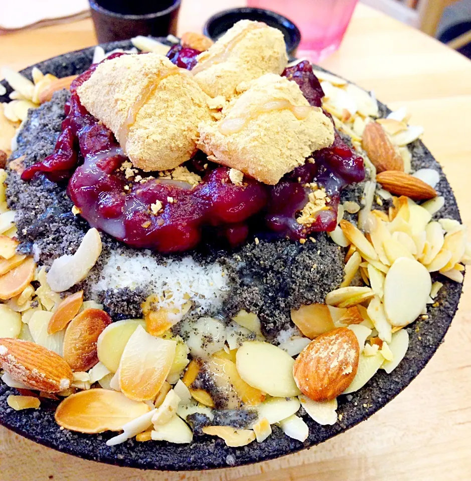 Black sesame Bingsu@Nunsaram, Orchard Central|coxiella24さん