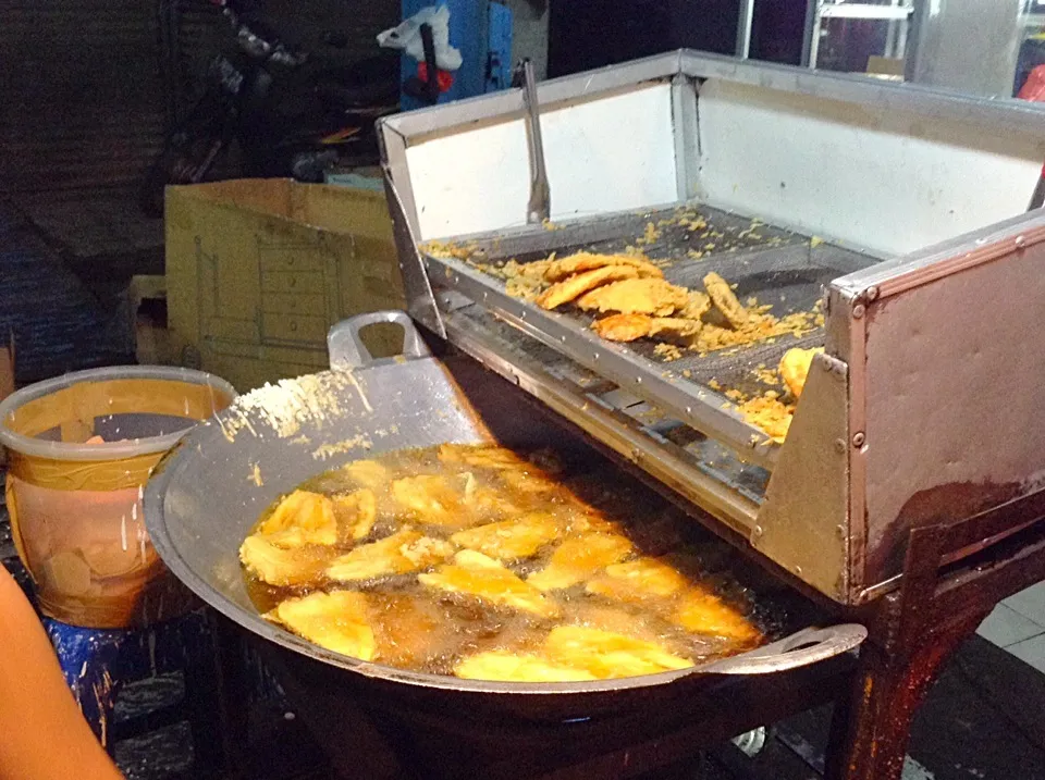 Snapdishの料理写真:Pisang Goreng|Bambang Budiono Tjioさん