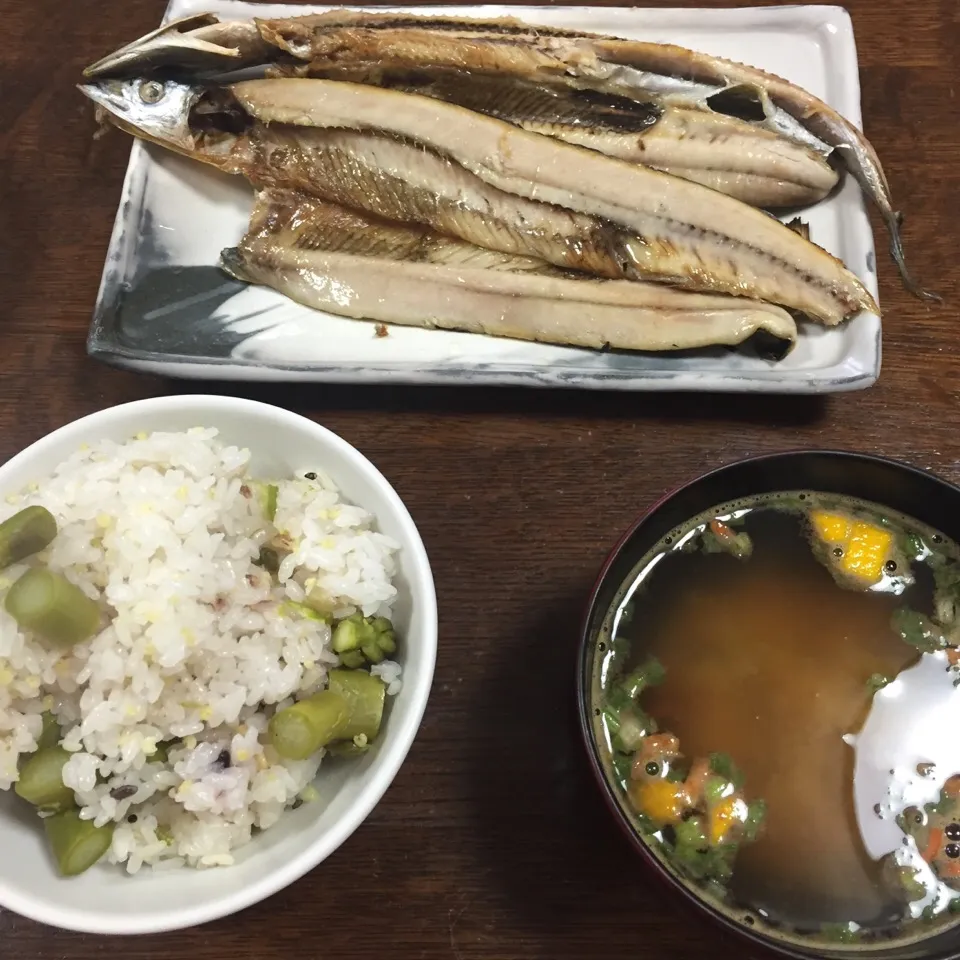 朝食は秋刀魚の干物|アクちゃんさん