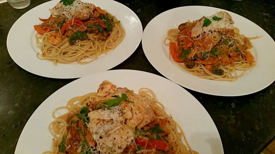 Spicy seafood spaghetti|Yanyan Yumyumさん