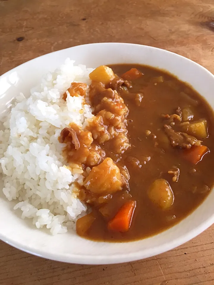 お父さんの日曜カレー|ごはんできたよ〜さん