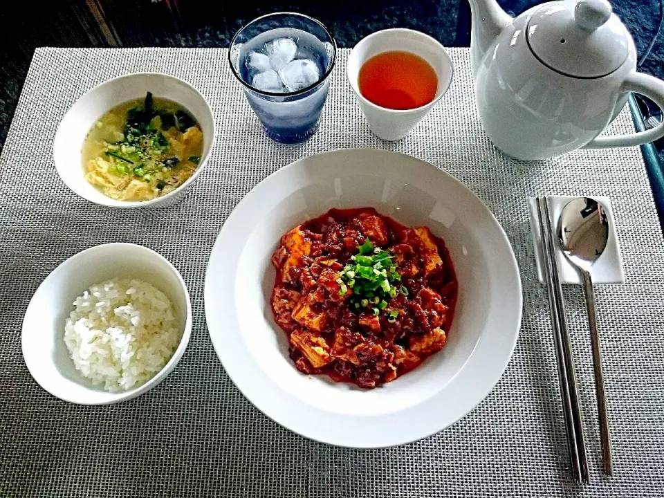 日曜の朝は、辛～い 麻婆豆腐♪
毎回 ひとり絶賛しながら 食べました(笑)
この辛さ たまらない～♡ 辛いのは、自分で作るのに限る❣|yokoさん