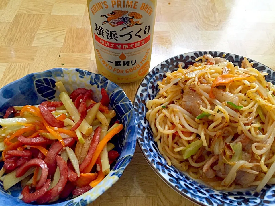 キムチ焼きそば・人参と馬鈴薯とウィンナーの細切りニンニク炒め|Tarou  Masayukiさん