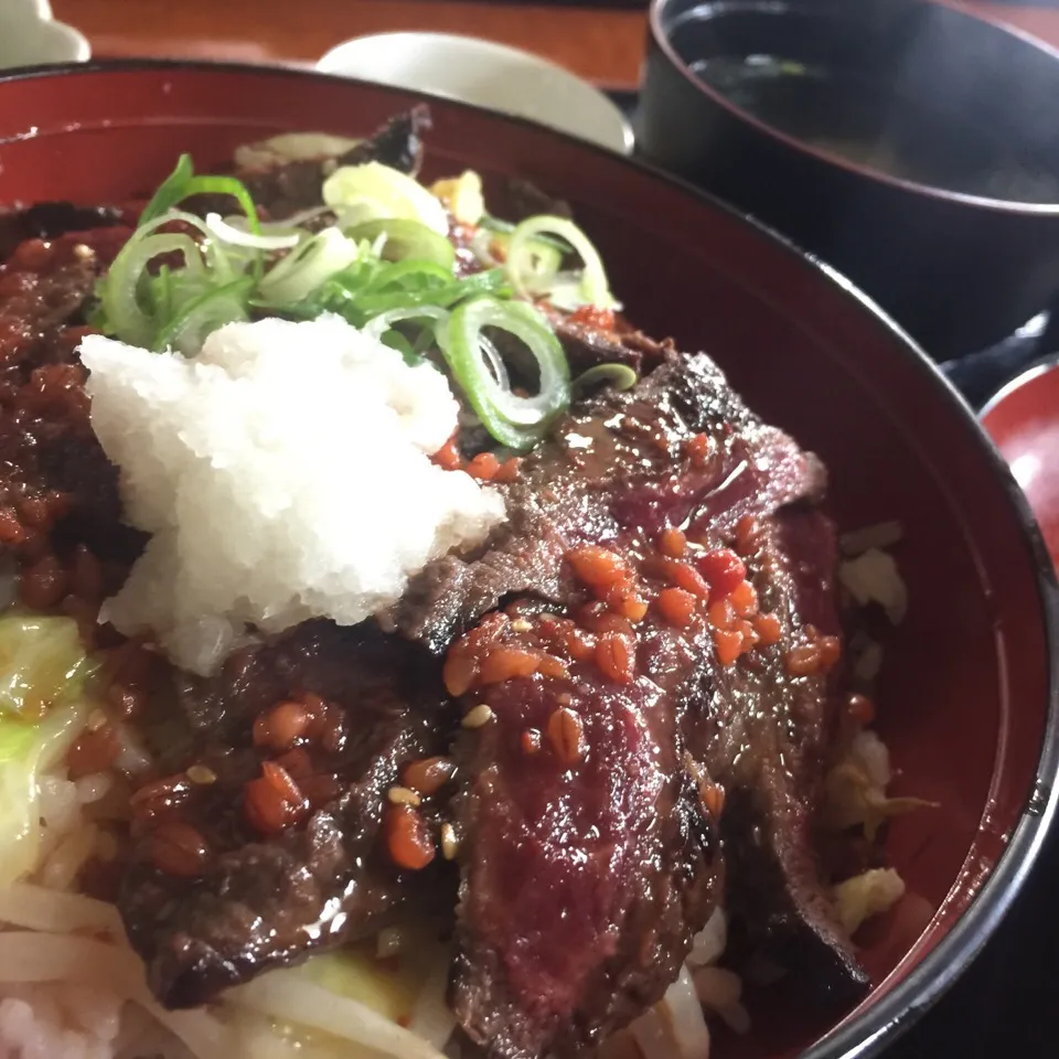 阿蘇赤牛丼「山水亭」|織友さん