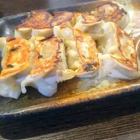 Snapdishの料理写真:暖暮 別府店にて 餃子