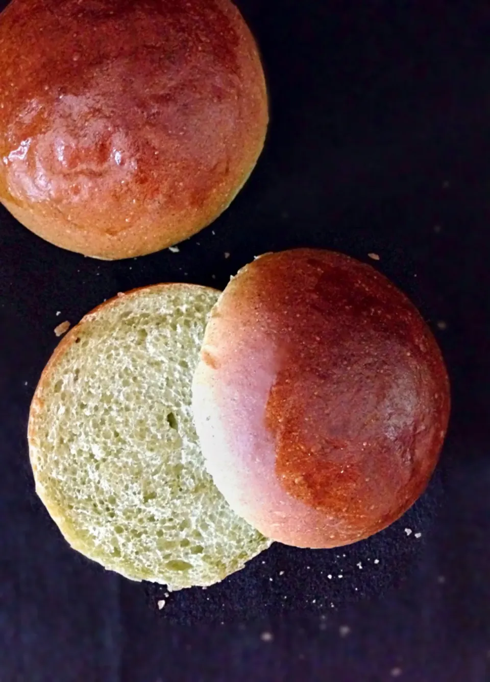 Homemade spinach hamburger 🍔 bun|coxiella24さん