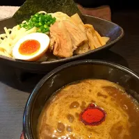 Snapdishの料理写真:濃厚つけ麺   麺喰|Takesi Nisiokaさん