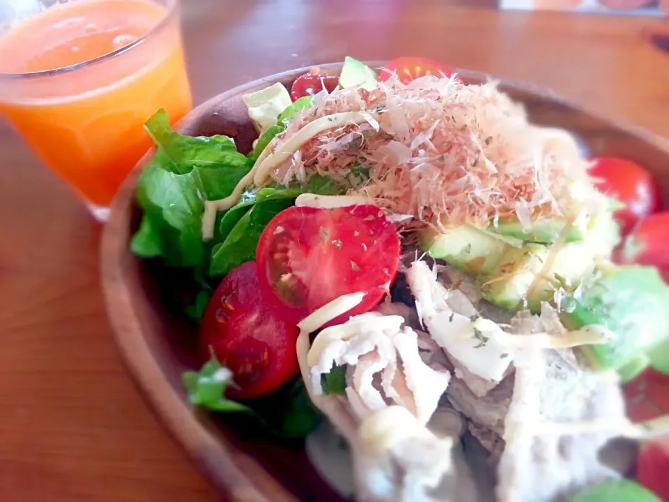 SALAD UDON & Carrot Orange Juice|Alley Catさん